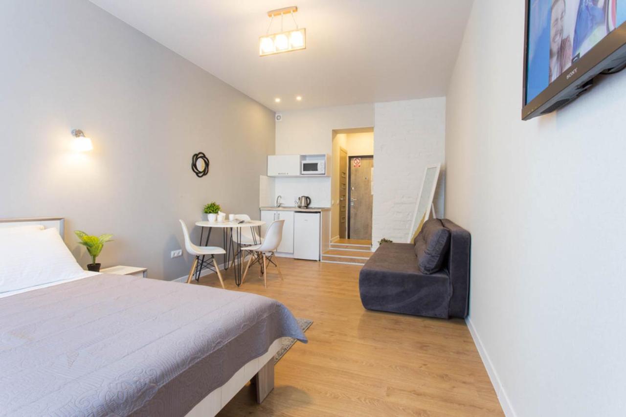 New Studio, Metro Yaroslava Mudroho And Universytet - Chernyshevska Str 95-3 Kharkiv