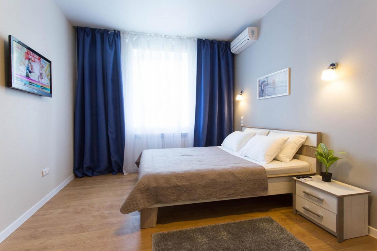 Apartment New Studio, Metro Yaroslava Mudroho And Universytet - Chernyshevska Str 95-3 *