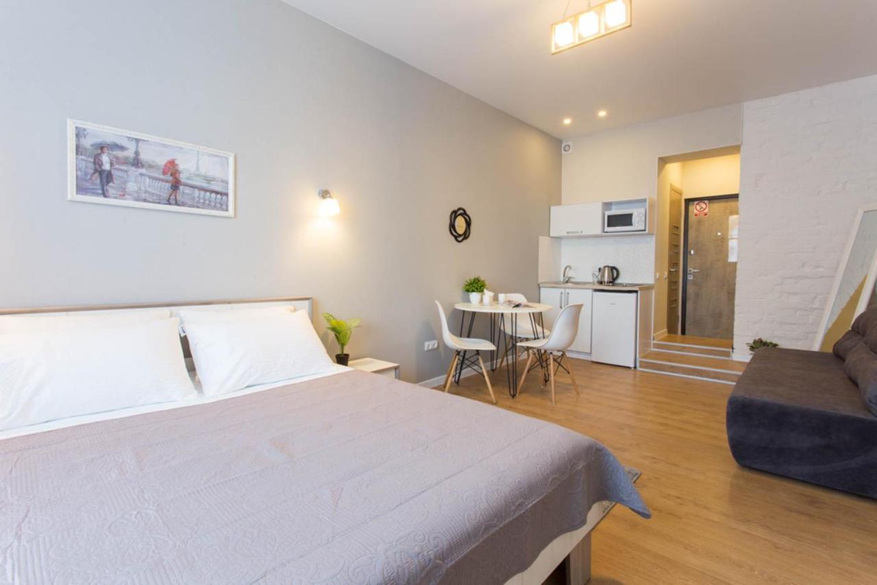 Apartment New Studio, Metro Yaroslava Mudroho And Universytet - Chernyshevska Str 95-3 Kharkiv
