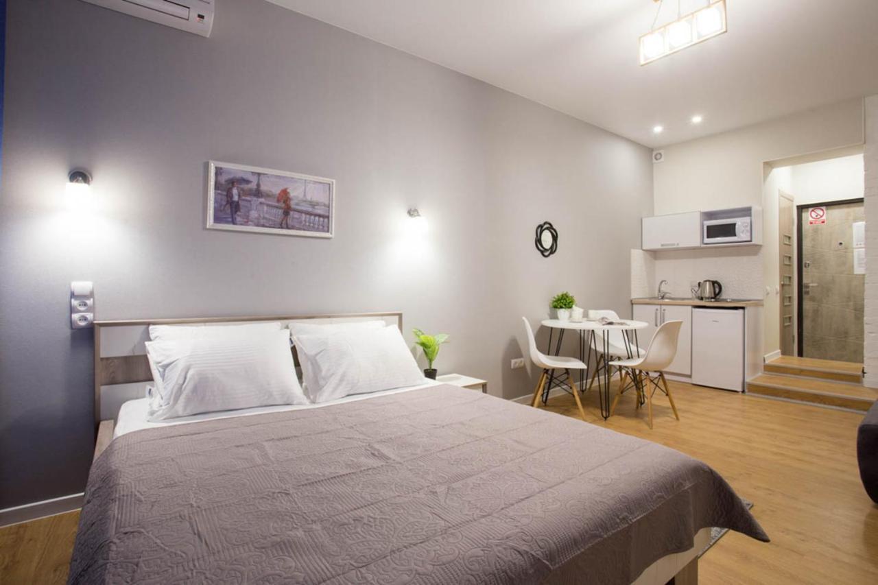 New Studio, Metro Yaroslava Mudroho And Universytet - Chernyshevska Str 95-3 Kharkiv